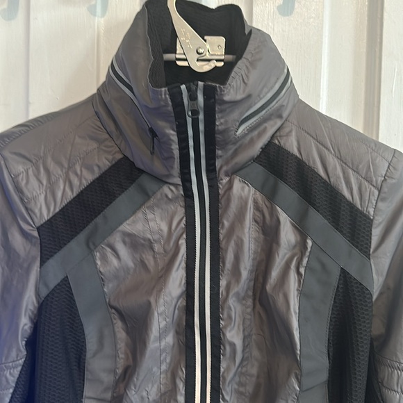 Jacket - Picture 3 of 16